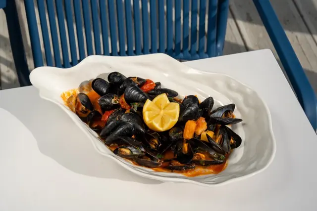 Mussels with Pomodorini